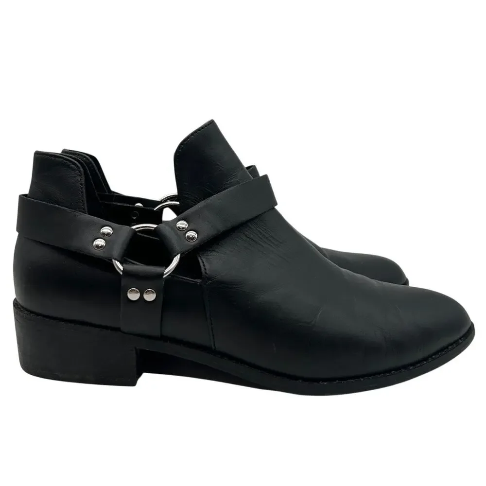 BP Nordstrom Black Leather Moto Ankle Boot Size 8.5 Harness Ring Zip Buckle Fall